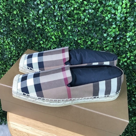 Burberry espadrilles new with box - Picture 7 of 8